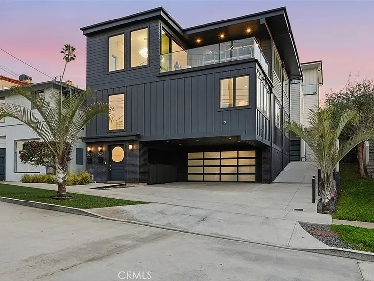 626 Longfellow Avenue — Hermosa Beach, California